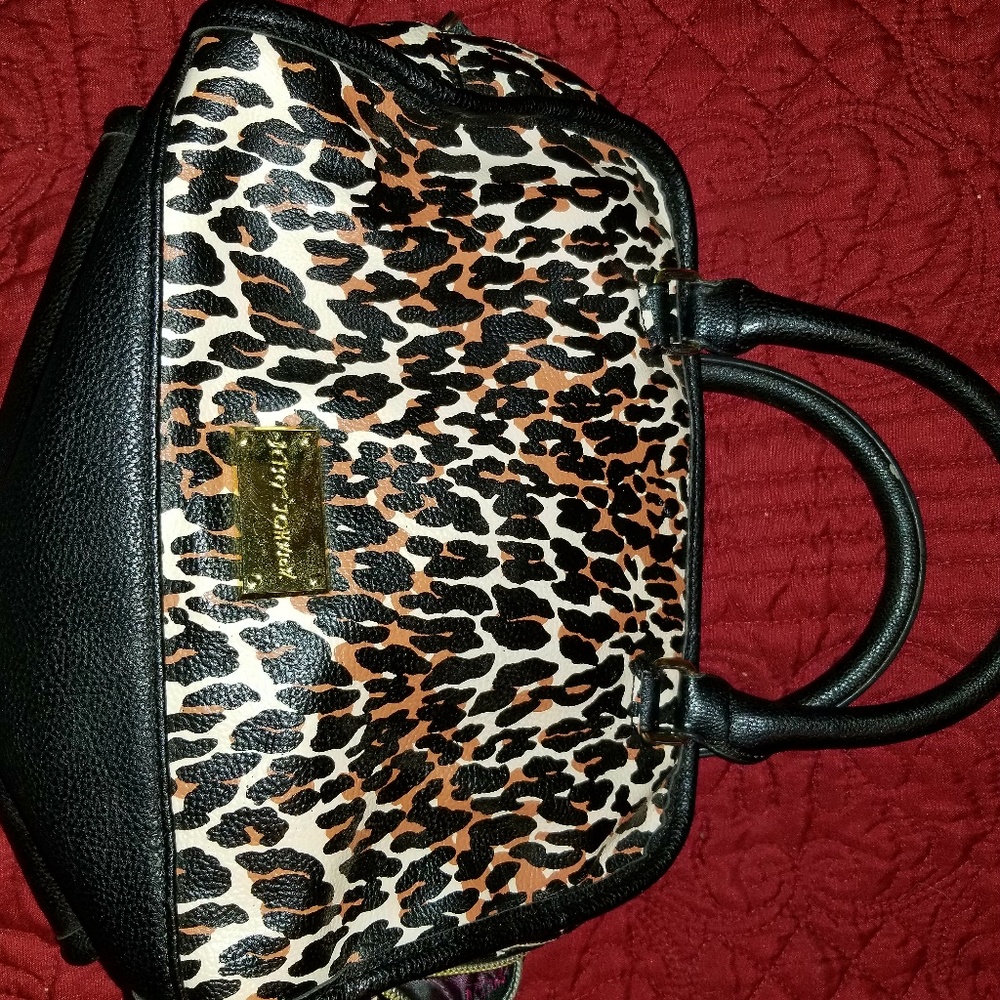 Designer Purse - Picture 3 of 3